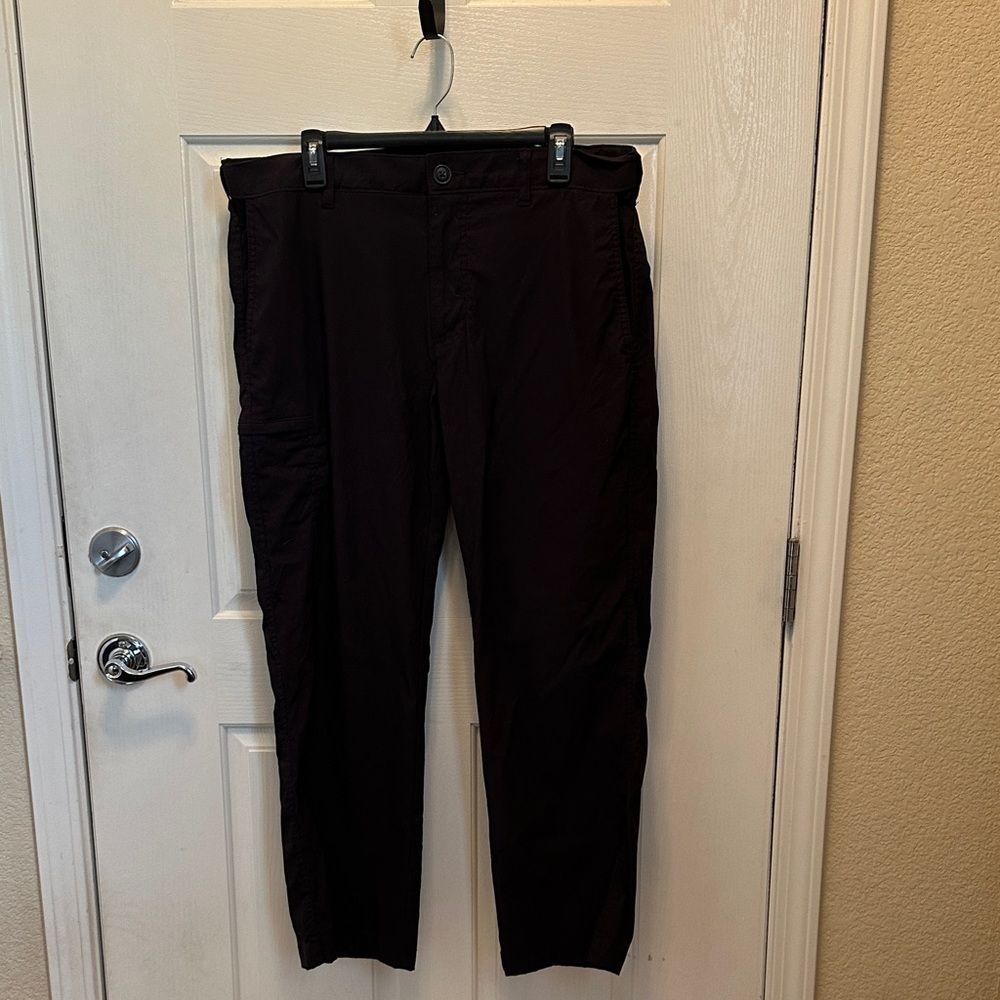 Men's UB Tech Classic fit Black Pants